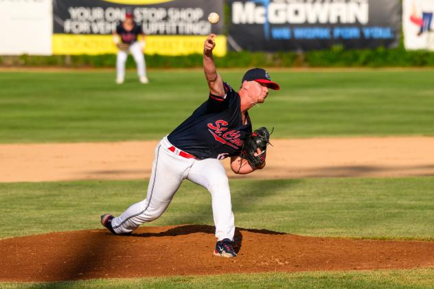 St. Cloud Rox pitcher JP Robertson