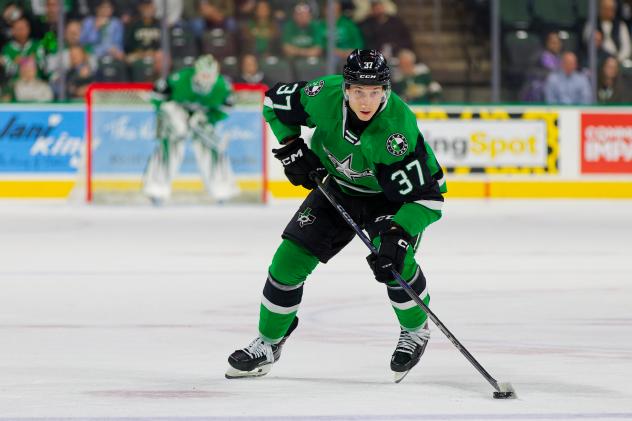 Texas Stars defenseman Kyle Looft