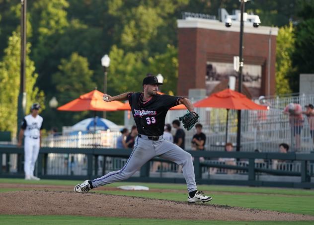 Pensacola Blue Wahoos pitcher Alex Williams