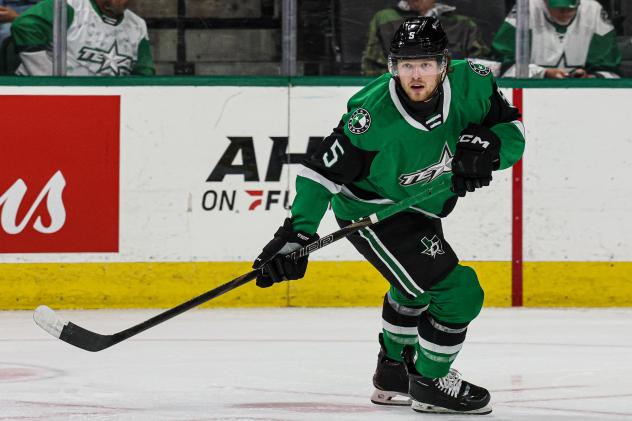Texas Stars Sign defenseman Tommy Bergsland