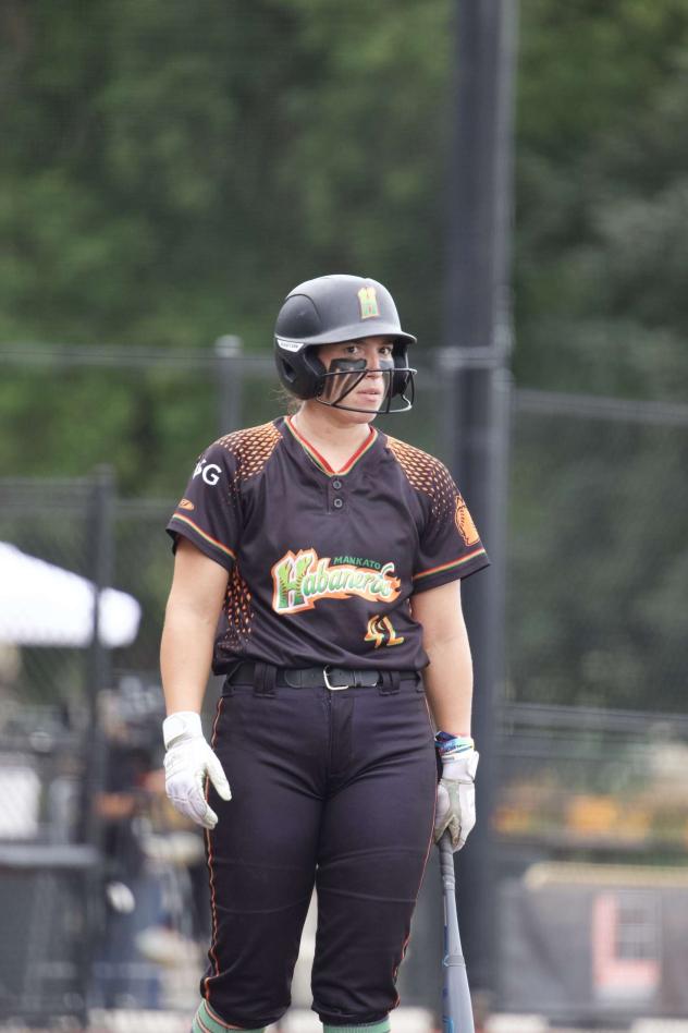 Mankato Habaneros pitcher Alexis Michon