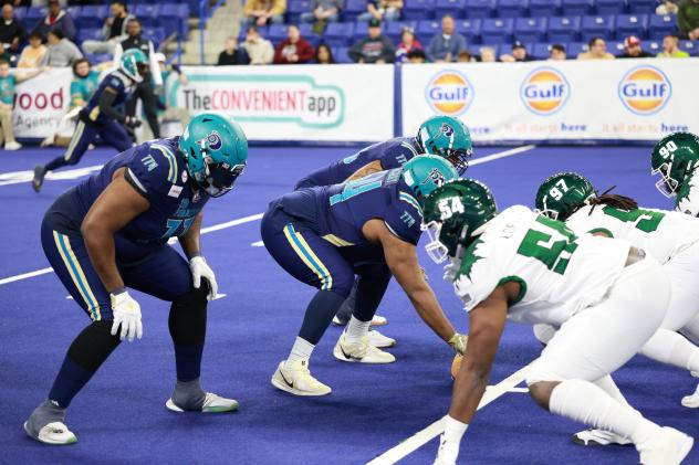 Massachusetts Pirates offensive line against the Green Bay Blizzard
