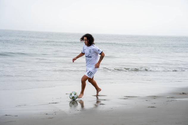 Rhode Island FC Unveils Capelli Sport Wave Kit