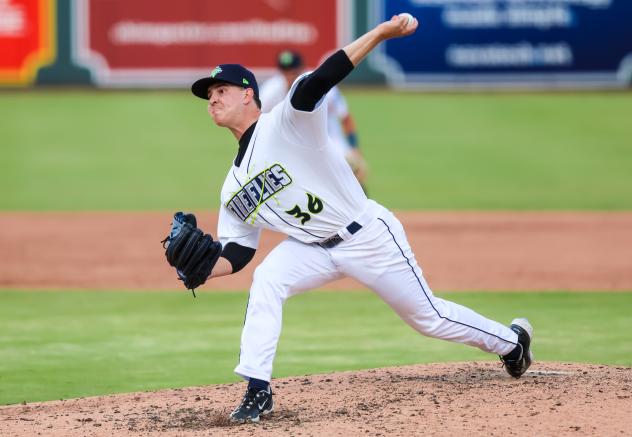 Columbia Fireflies pitcher Dash Albus
