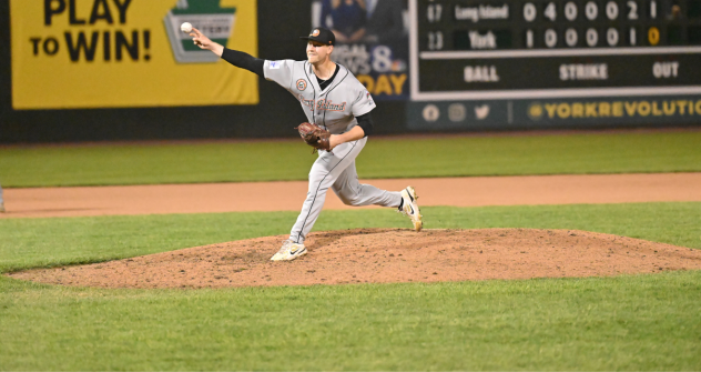 Long Island Ducks' David Griffin on the mound