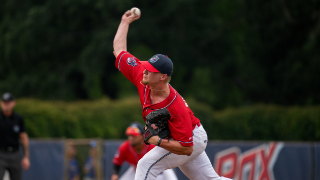 St. Cloud Rox pitcher JP Robertson