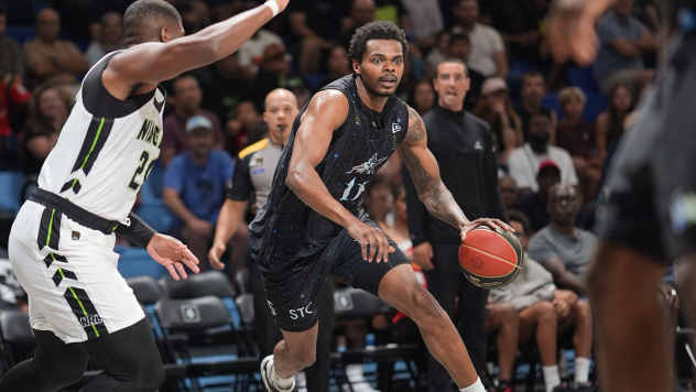 Michael Foster Jr. of the Scarborough Shooting Stars