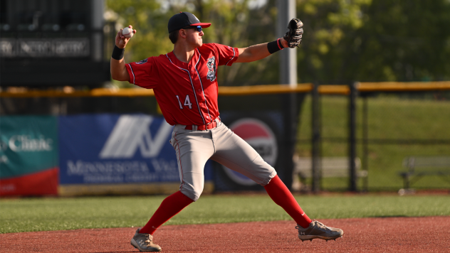 St. Cloud Rox shortstop Tyson Leblanc