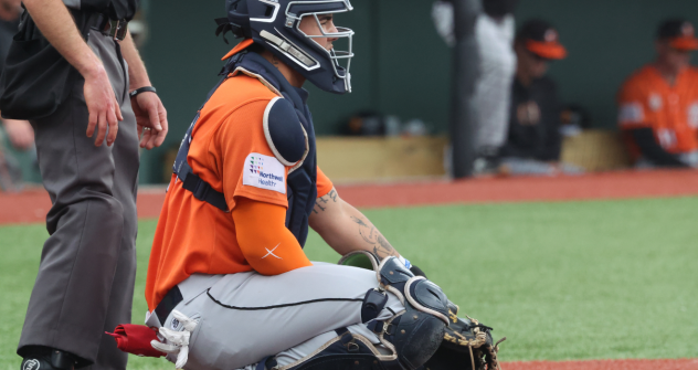 Long Island Ducks catcher Ronaldo Flores