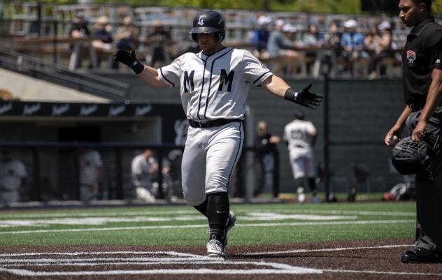 Catcher Erik Ostberg with the Milwaukee Milkmen
