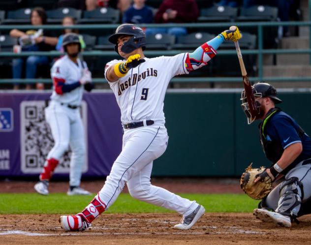 Tri-City Dust Devils catcher Juan Flores