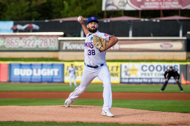 Connor Noland pitching for the Smokies