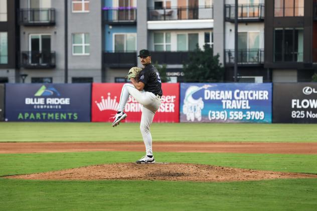 Greensboro Grasshoppers pitcher Khristian Curtis