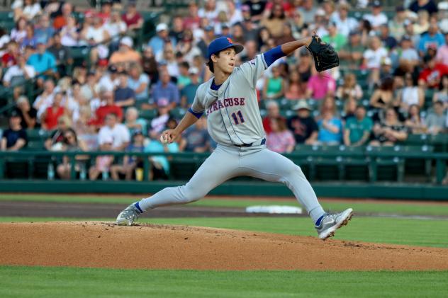 Syracuse Mets pitcher Jonah Tong