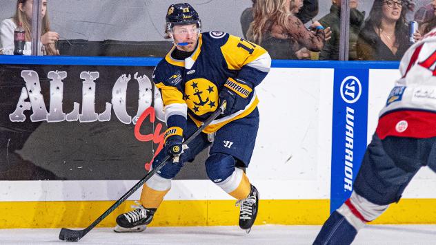 Norfolk Admirals defenseman Jaden Shields