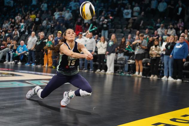 Outside Hitter Allison Mayfield with the Vegas Thrill