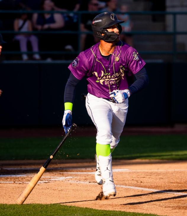 Tri-City Dust Devils as Viñeros de Tri-City