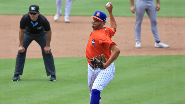 St. Lucie Mets deliver a pitch