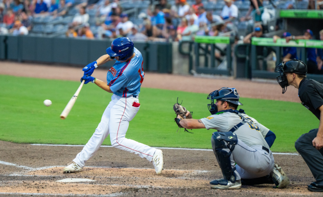 Knoxville Smokies outfielder Brett Bateman