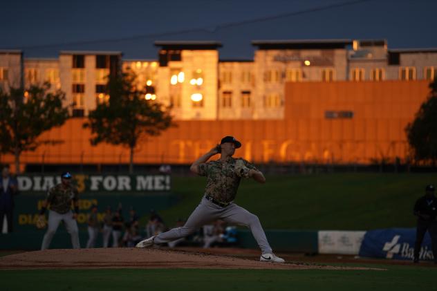 Biloxi Shuckers pitcher K.C. Hunt