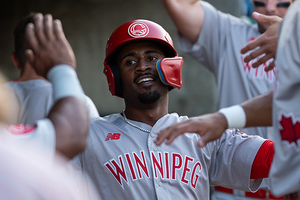 Keshawn Lynch of the Winnipeg Goldeyes