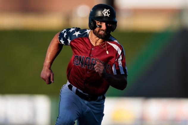 Kansas City Monarchs' Ross Adolph ijn action