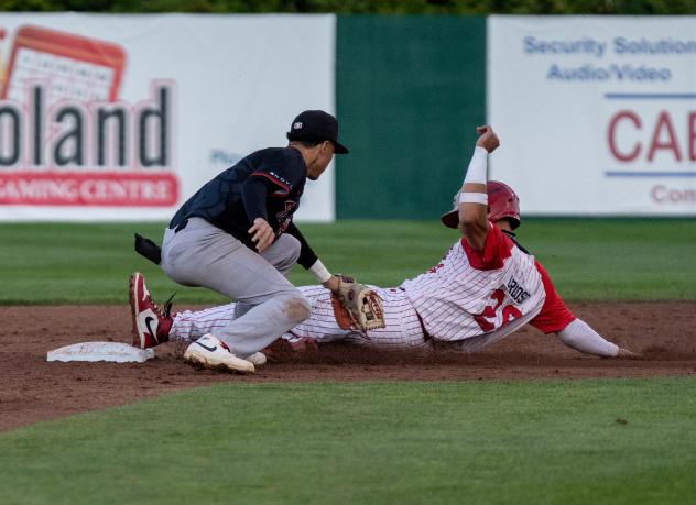 Ottawa Titans' Kaiden Cardoso in action