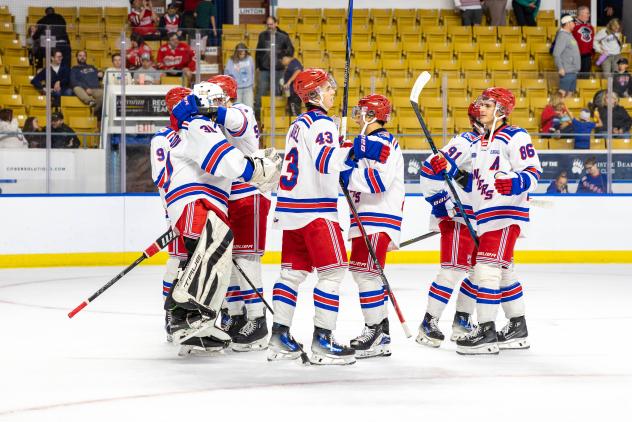 Kitchener Rangers exchange congratulations