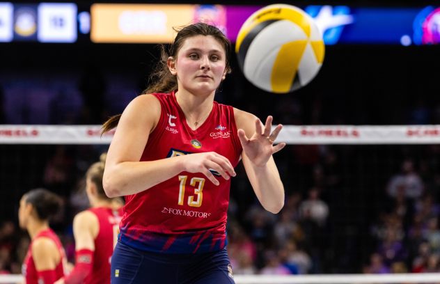Grand Rapids Rise outside hitter Paige Briggs-Romine