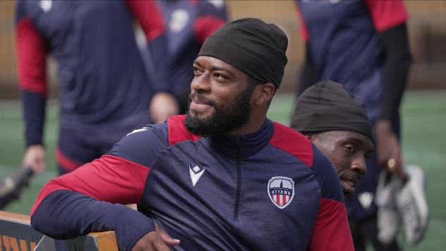 Atlético Ottawa defender Jonathan Grant