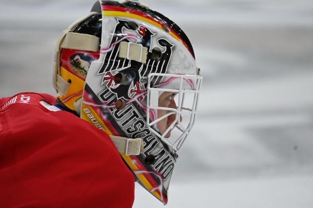 Spokane Chiefs goaltender Linus Vieillard
