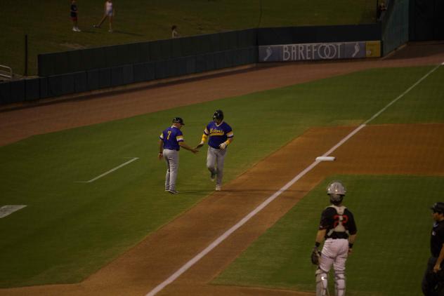 Biloxi Shuckers round the bases