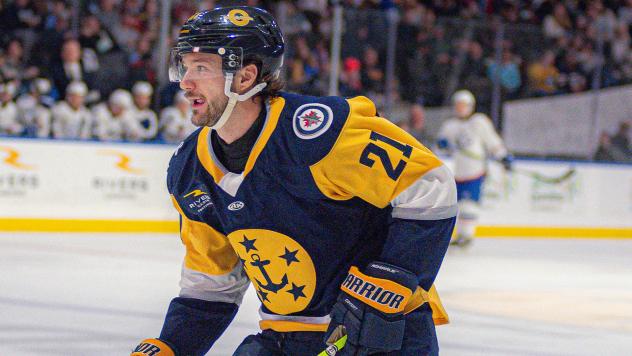 Norfolk Admirals forward Justin Young