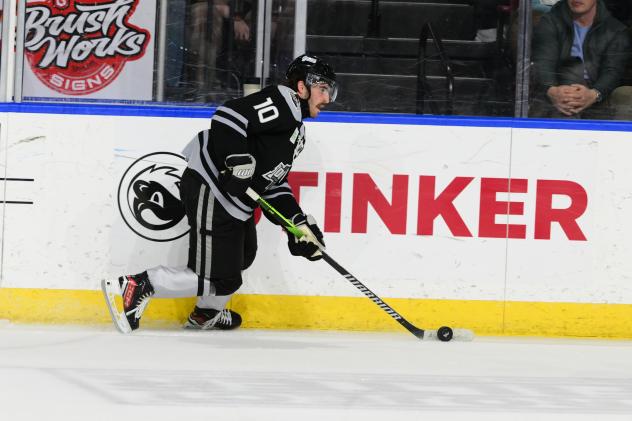 Forward Christophe Fillion with the Idaho Steelheads