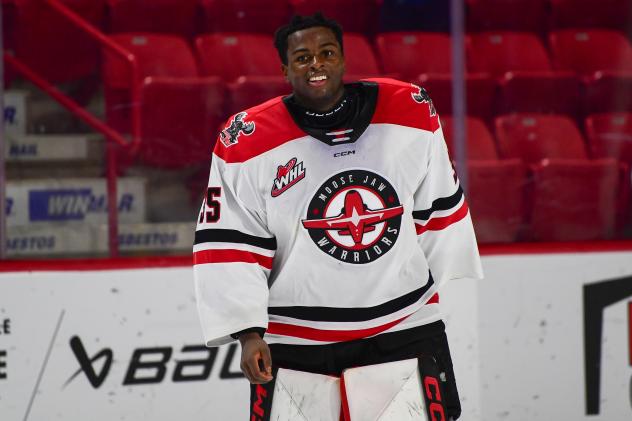 Goaltender Josh Banini with the Moose Jaw Warriors