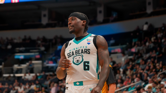 Winnipeg Sea Bears guard Alex Campbell