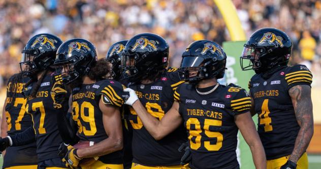 Hamilton Tiger-Cats exchange congratulations