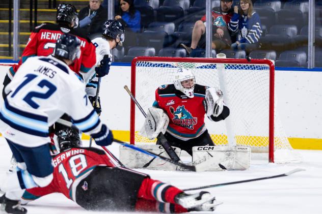 Kelowna Rockets goaltender Nathan Kam
