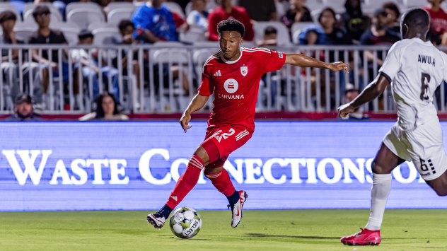Phoenix Rising FC defender Collin Smith