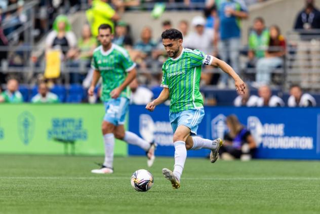 Sounders FC midfielder Cristian Roldan