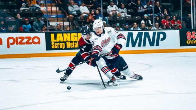 Saginaw Spirit battle the Oshawa Generals