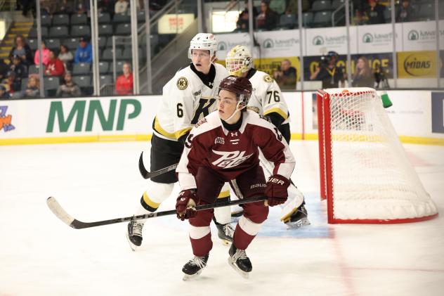 Peterborough Petes centre Braydon McCallum vs. the Kingston Frontenacs
