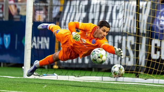 Louisville City FC goalkeeper Damian Las