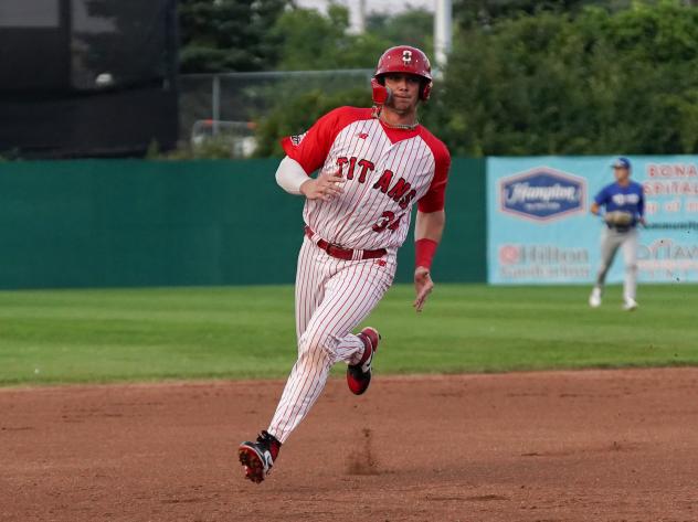 Ottawa Titans outfielder Jake Sanford