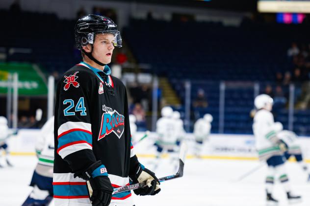 Kelowna Rockets left wing Daniel Pekar
