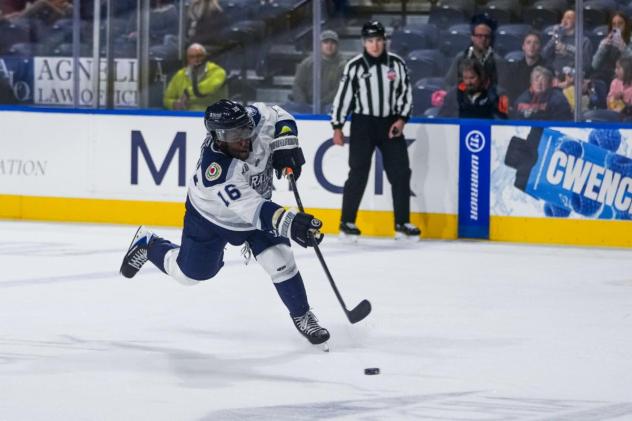 Worcester Railers forward Ross Mitton
