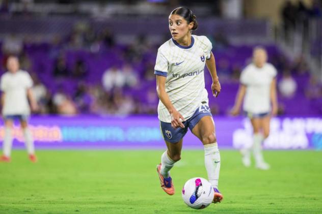 Seattle Reign FC midfielder Sam Meza