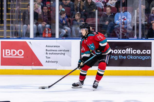 Kelowna Rockets right wing Hiroki Gojsic