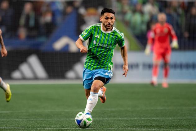 Sounders FC midfielder Cristian Roldan