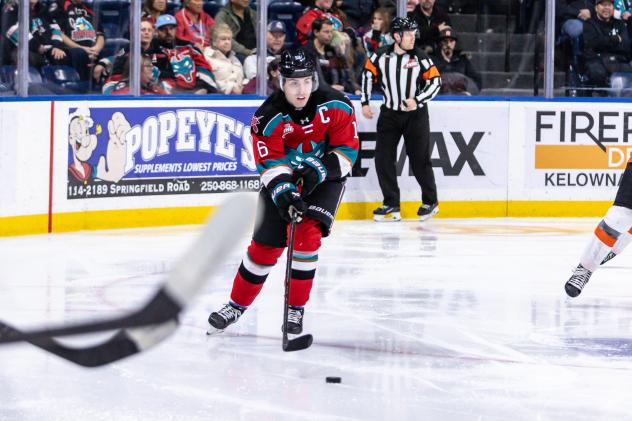 Kelowna Rockets right wing Carson Wetsch